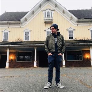 Meet your Posher, John